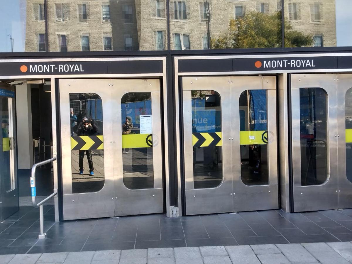 Hellostel Montreal Ngoại thất bức ảnh